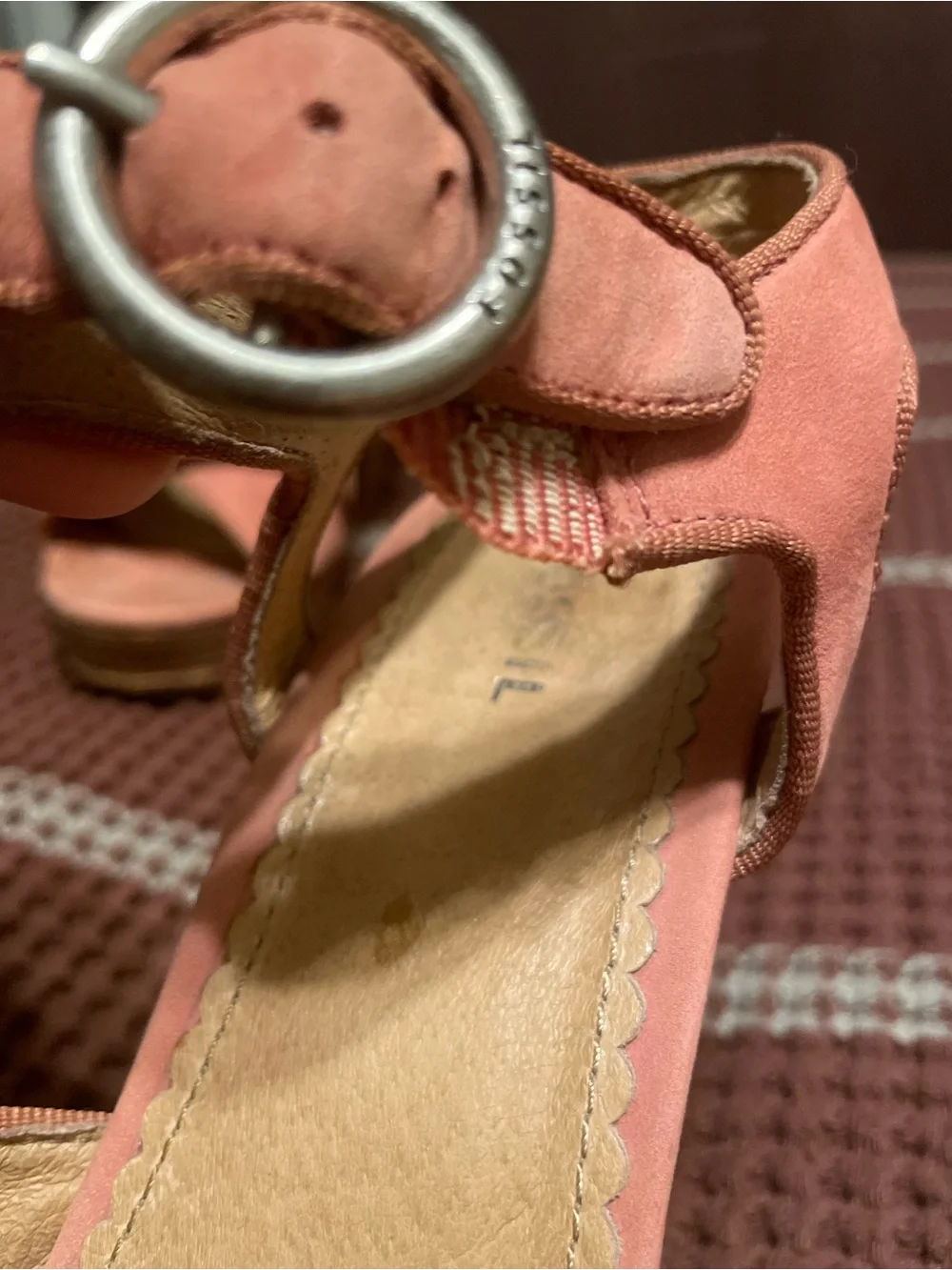 Fossil platform sandals